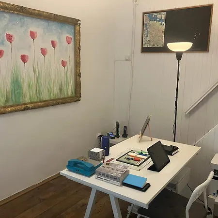 Hidden Gem Hostel *